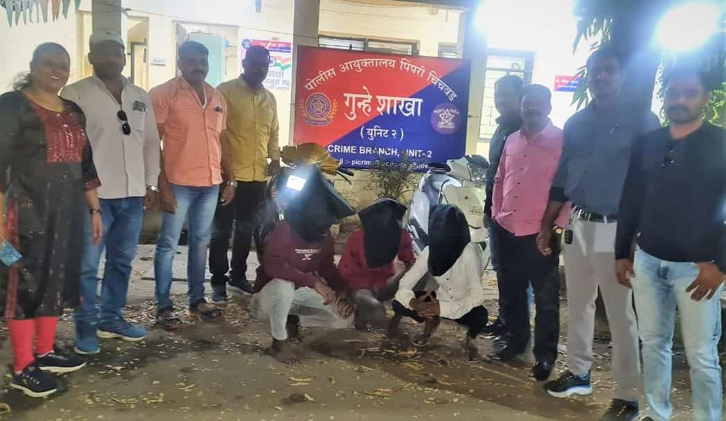 धारदार हत्यारांचा धाक दाखवून एकाच रात्रीत लुटमार करणारी टोळी जेरबंद..