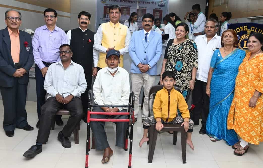 तीनशेपेक्षा अधिक दिव्यांगाना पिंपरीत जयपूर फूटचे वाटप... 