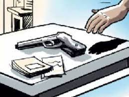 लोखंडी पिस्टल व जिवंत काडतुस जप्त; तिघांना बेड्या...