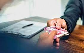 जातीच्या दाखल्यासाठी लाच स्वीकारताना डाटा एन्ट्री ऑपरेटर अलगद जाळ्यात...