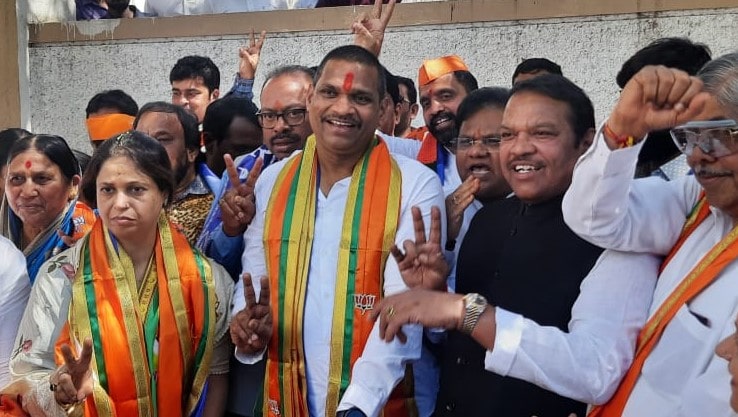 भाजपच्या अधिकृत उमेदवार अश्विनी लक्ष्मण जगताप यांचा उमेदवारी अर्ज सादर..