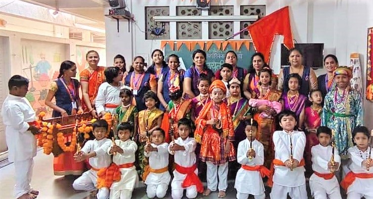 अरविंद एज्युकेशन सोसायटीत पोवाडे, नाटिका, नृत्य सादरीकरणाने शिवजयंती साजरी...