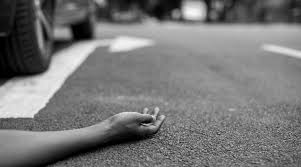 रस्ता क्रॉस करताना अज्ञात वाहनाच्या धडकेत महिलेचा मृत्यू...