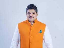 चिंचवड विधानसभेची पोटनिवडणूक तिरंगी..