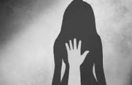 काम देण्याच्या हेतूने १९ वर्षीय मुलीवर कंपनी मालकाचा बलात्कार..