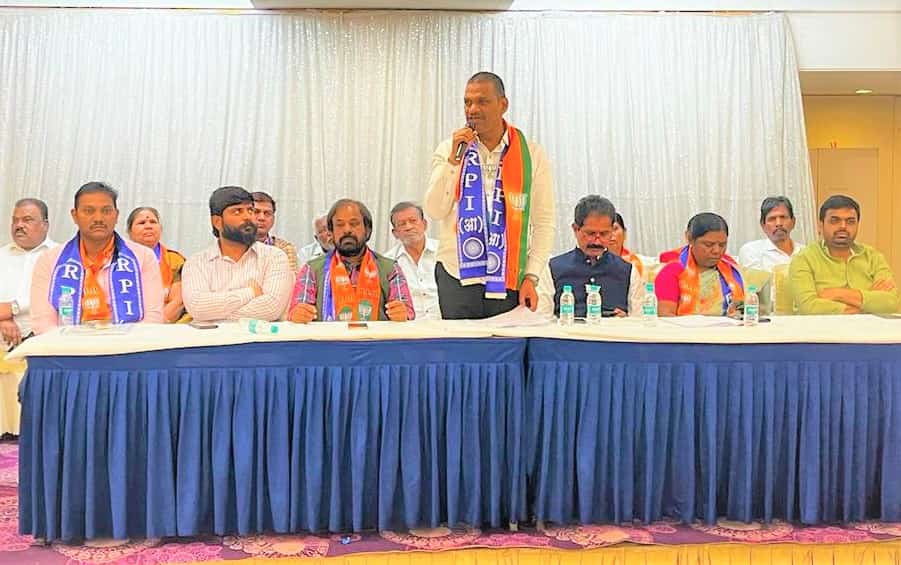 दोन मागासवर्गीय महिलांना लक्ष्मणभाऊंनी स्थायी समिती सभापती केलं..