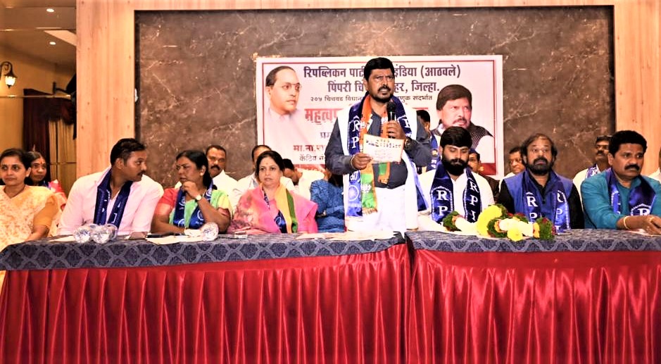 विकासपुरूष लक्ष्मण जगताप यांचे कार्य स्मरण करीत अश्विनीताई यांना विजयी करा..