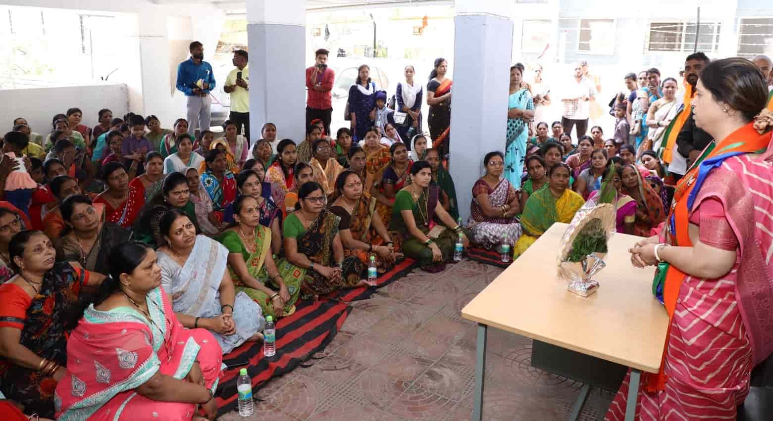 भाजपच्या उमेदवार अश्विनी लक्ष्मण जगताप यांना महिलांचा वाढता पाठींबा..