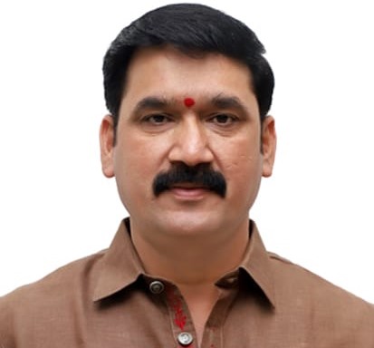 २०१७ पासून शहरात एकाही लाभार्थ्याला आवास योजनेतून घर नाही; चार लाख घरं कुठून देणार..
