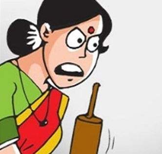 आईकडून किरकोळ कारणावरून मुलीला लाटण्याने मारहाण; मुलगी गंभीर जखमी...