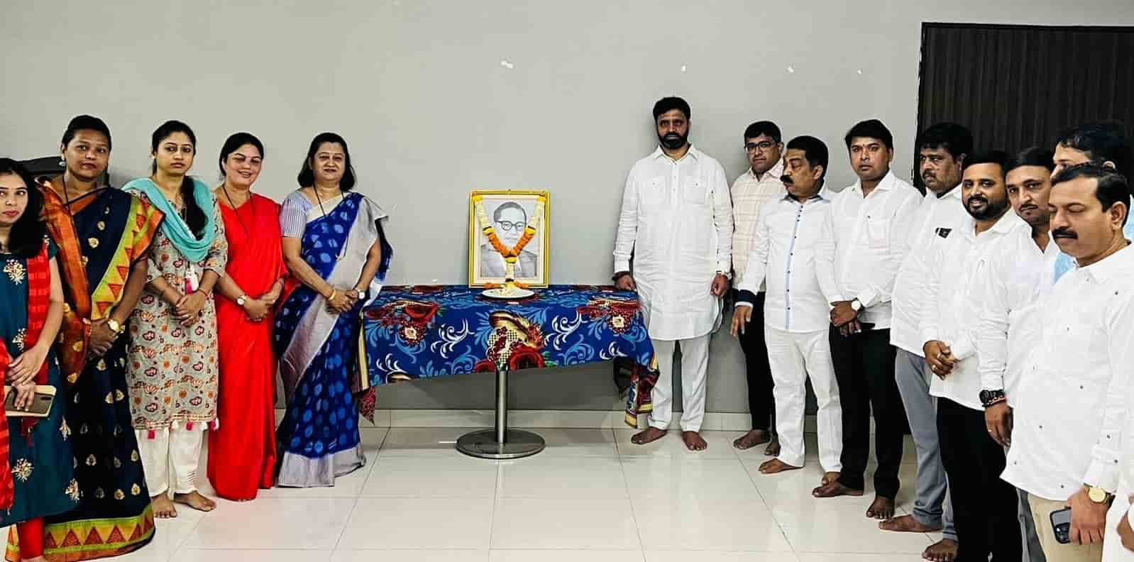 जयंतीदिनी डॉ. बाबासाहेब आंबेडकर यांना शहर भाजपकडून अभिवादन...!
