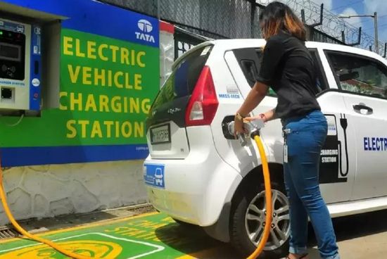 इलेक्ट्रिक वाहने वापरणाऱ्यांना प्रोत्साहन,,