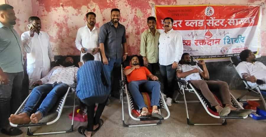 आरोग्य तपासणी व रक्तदान शिबिरास नागरिकांचा प्रतिसाद..