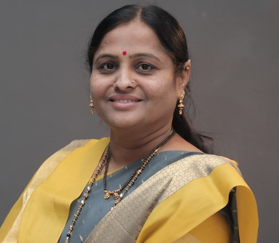 पिंपळे सौदागरमधील जरवरी सोसायटीसमोर गतीरोधक बसवा..