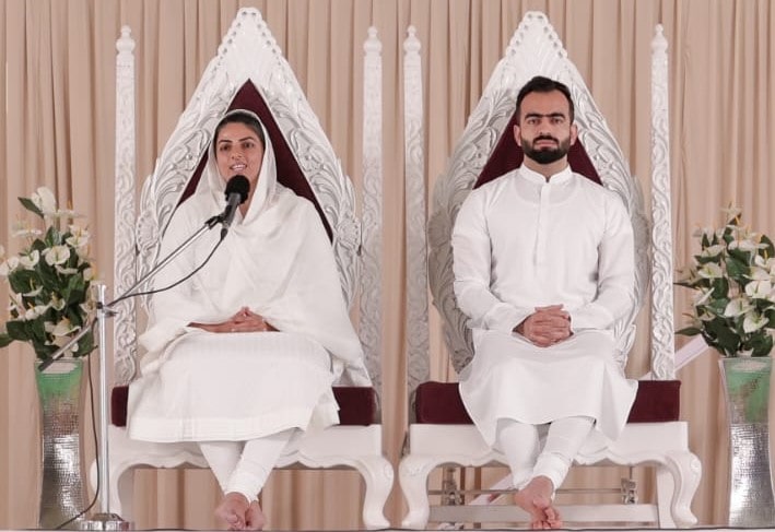 सदगुरु बाबा हरदेवसिंहजी महाराज यांना भक्तगणांकडून श्रद्धा सुमन अर्पण...