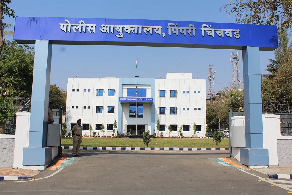 आता काठीबरोबरच बीट मार्शलच्या सोबतीला असणार पिस्टल...