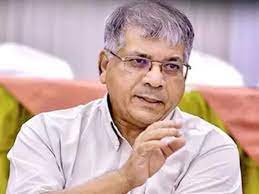 ...'त्यावर अजित पवार भाजपमध्ये जातील की नाही हे अवलंबून असेल' - ॲड. प्रकाश आंबेडकर...