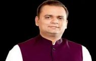 शिंदे गटाचे ते १६ आमदार कारवाईपासून कोसो दूर?..