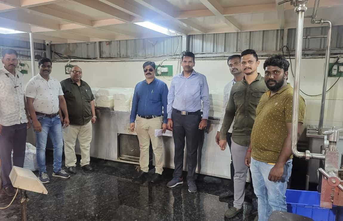 चिंचवडमध्ये भेसळयुक्त पनीर तयार करणाऱ्या कारखान्यावर खंडणी विरोधी पथकाची कारवाई..