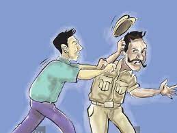 लोढा बेलमंडो सोसायटीतील भिंत पाडत सिक्युरीटी गार्डला दमदाटी...