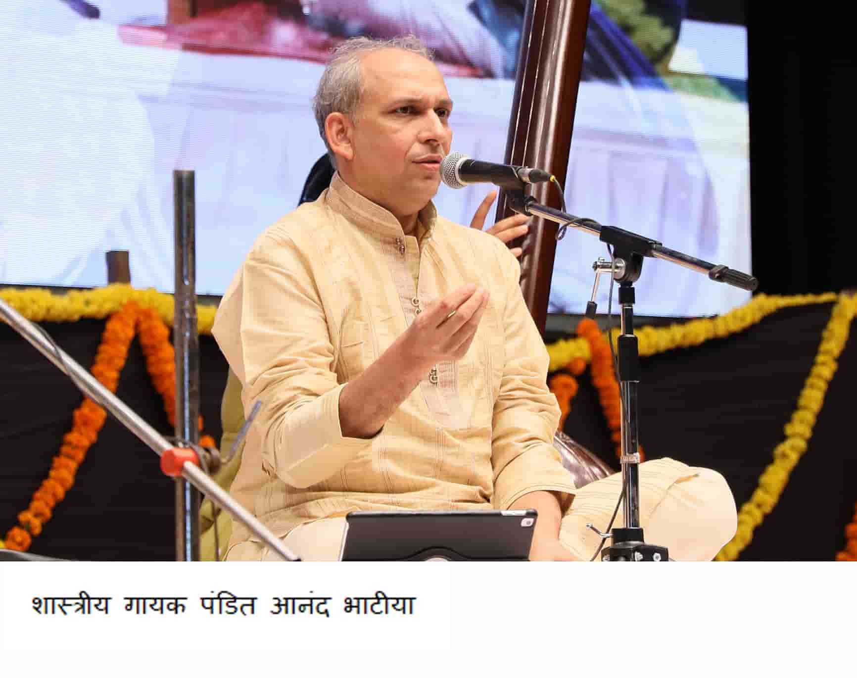 शास्त्रीय गायन, सरोद-सतारची जुगलबंदी, गझलगायनाने संगीत अकादमी महोत्सव साजरा...