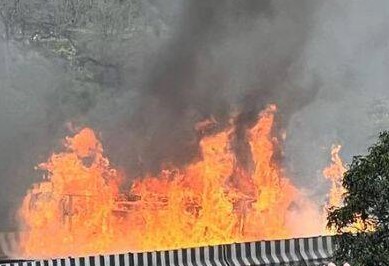 मुंबई-पुणे द्रुतगती महामार्गावरील दुर्घटनेप्रकरणी उपमुख्यमंत्र्यांकडून ट्वीट...