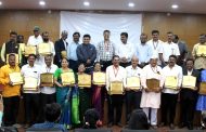 पालिकेच्या सेवा आणि स्वेच्छा निवृत्ती घेतलेल्या ३५ कर्मचाऱ्यांचा सत्कार...