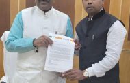 शहरातील नाट्यगृहाची भाडेवाढ व ऑनलाईन बुकिंग तात्काळ थांबवा..