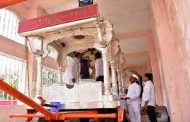 संत तुकाराम महाराज पालखी सोहळ्यातील चांदीच्या रथाला बैलजोडी जुंपण्याचा मान यंदा यांना...