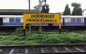 लोणावळा लोकल रेल्वेचे वेळापत्रक पुन्हा विस्कळीत...