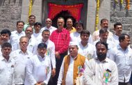 शिवराज्याभिषेक दिनानिमित्त स्वातंत्र्यसैनिक विठ्ठलराव पाटील यांच्या ऐतिहासिक वाड्यात फडकवला तिरंगा ध्वज...