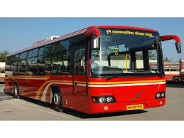 खासगी आणि मनपा शाळेतील विद्यार्थ्यांना सवलतीच्या दरात पास वितरण...