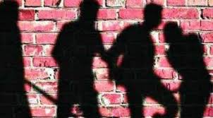 वाकडमध्ये किरकोळ कारणावरून एकाचा रिक्षाचालकासह त्याच्या कुटुंबावर घाला...