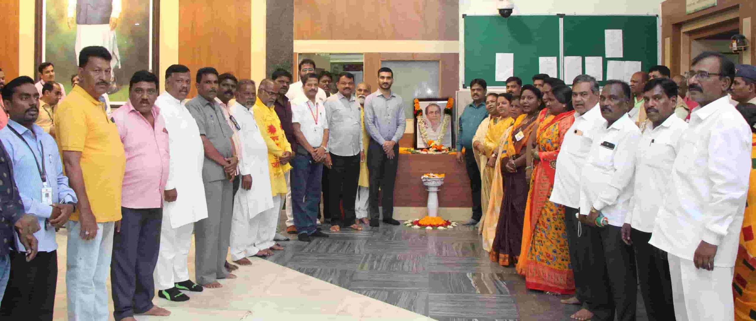 लोकशाहीर अण्णाभाऊ साठे यांच्या पुण्यतिथीनिमित्त अभिवादन..!