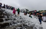 भुशी धरण ओवरफ्लो; पर्यटकांची मोठ्या प्रमाणात गर्दी...
