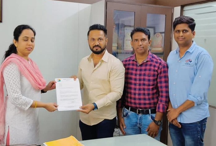 खंडोबा माळ ते बर्ड व्हॅली चौकापर्यंत रस्ता दुरुस्त करुन सुशोभीकरण करा..