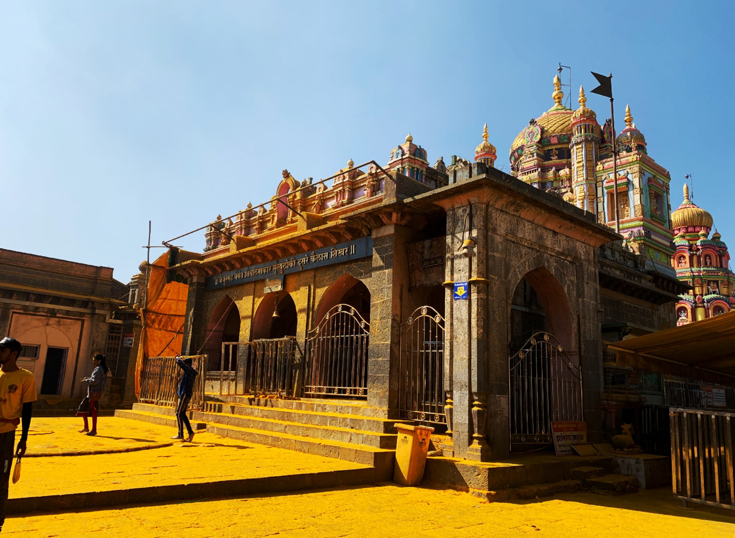 जेजुरीच्या खंडोबा गडावरील मुख्य मंदिरात या काळात दर्शनास बंदी..