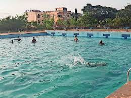 'जलतरण तलावाचे खासगीकरण करु नका'..