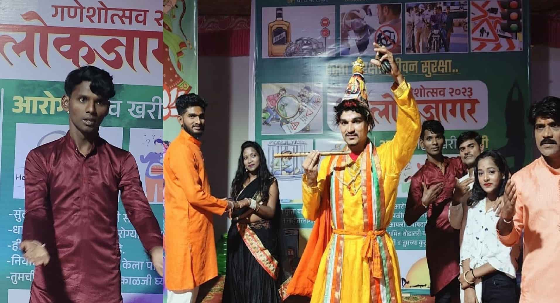 काळभोरनगरच्या 'हनुमान मित्र मंडळा'चा जिवंत देखावा पाहण्यासाठी नागरिकांची पावसातही गर्दी...