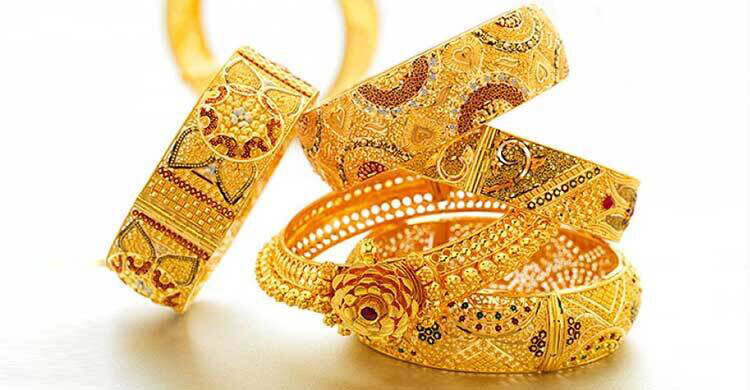 [चिंचवडगांव]:- 'तांबे पितळीच्या भांड्यांना साफ करतो म्हणाला अनं दागिणे घेऊन पळाला...