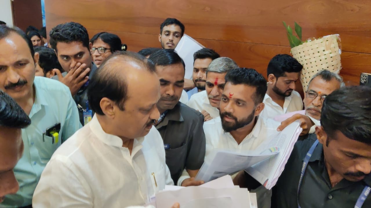 कर संकलन विभाग आणि निलेश देशमुख यांच्या भ्रष्ट कारभाराची चौकशी करा..
