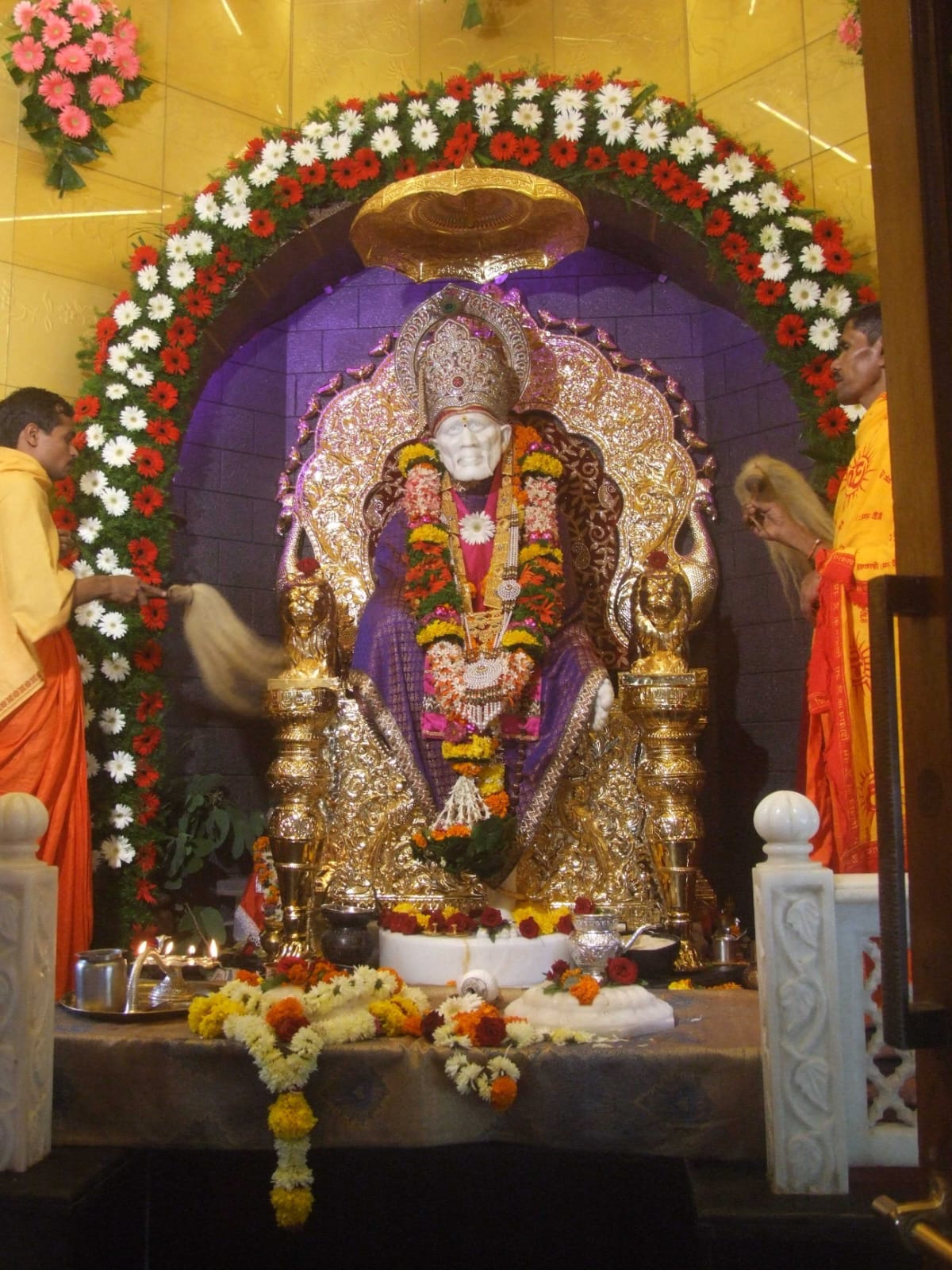 विजयादशमी निमित्त साई मंदिरात विविध धार्मिक कार्यक्रमांचे आयोजन