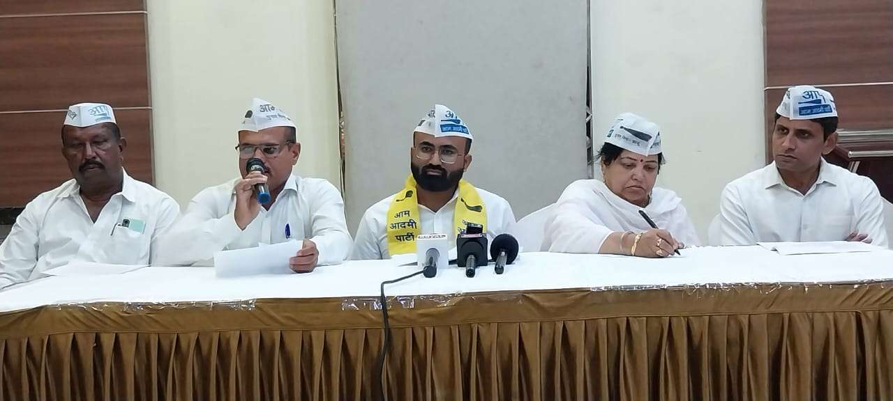 पिंपरी चिंचवडचे आमदार 'टीडीआर'च्या मुद्द्यावर गप्प का?..  