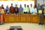 टीडीआर प्रकरणी आपचे पालिकेसमोर नोटांचे निषेध आंदोलन...