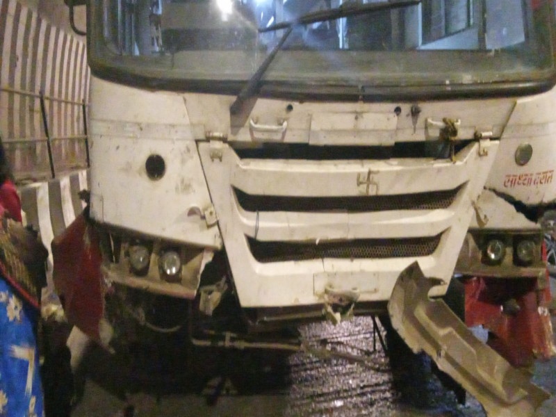 नवीन कात्रज बोगद्यात एका पाठोपाठ अपघात...