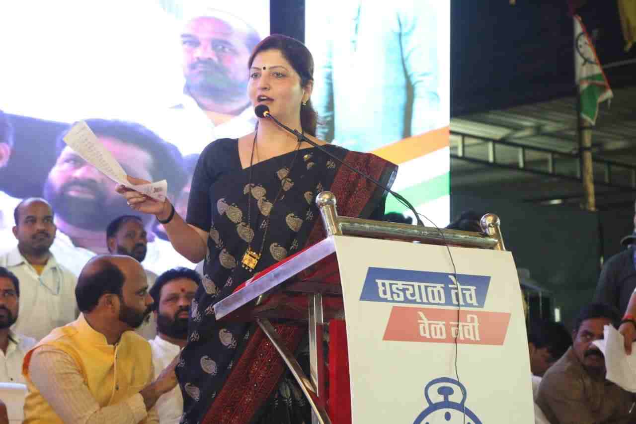 राष्ट्रवादीच्या कार्यकर्ता मेळाव्यात अतिउत्साही मंडळींना अजित पवारांचा विसर?..