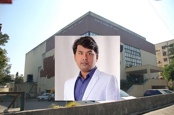 नाट्यगृहांबाबत आयुक्तांनी जारी केलेल्या आदेशात त्रुटी.. 