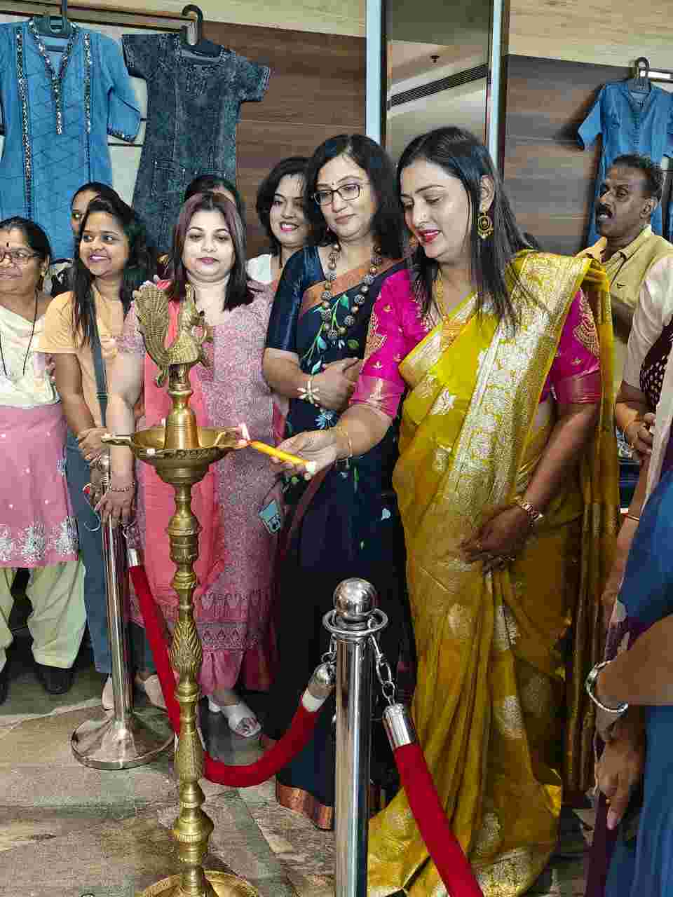 'घे भरारी'तून महिला उद्योजिकांना प्रोत्साहन; तीन दिवसीय प्रदर्शनाचे उद्घाटन...