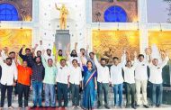 जरांगे पाटील यांच्या समर्थनार्थ शहरातील हजारो मराठा बांधव मुंबईकडे रवाना...