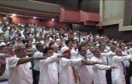 महावीर जयंतीनिमित्त उपस्थित हजारो जैन बांधवांचा १०० टक्के मतदानाचा निर्धार...